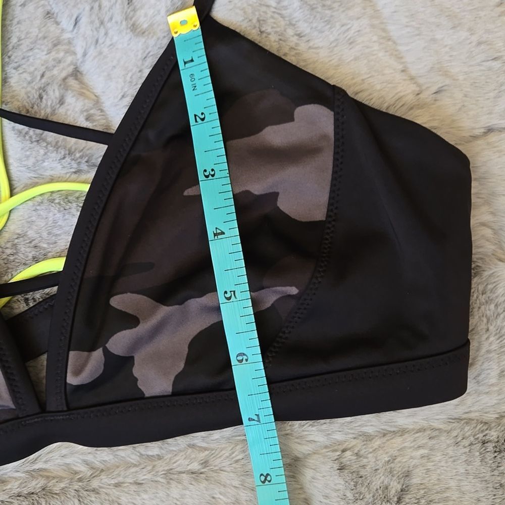 Athleta Grey/Black Bikini Top, Women's Medium, Great Condition - Picture 4 of 6